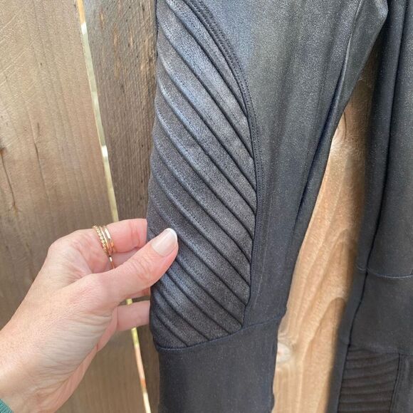 SPANX Faux Leather Moto Leggings in black size small - Picture 10 of 12